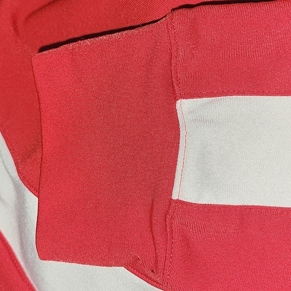 Under Armour jacket women's red and white size S - Picture 11 of 11